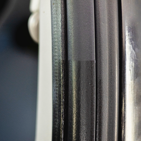 preparat do odświeżania plastików